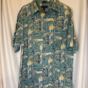 Weekenders L Men's Short Sleeve Silk Cotton Blend Hawaiian Tribal Pattern